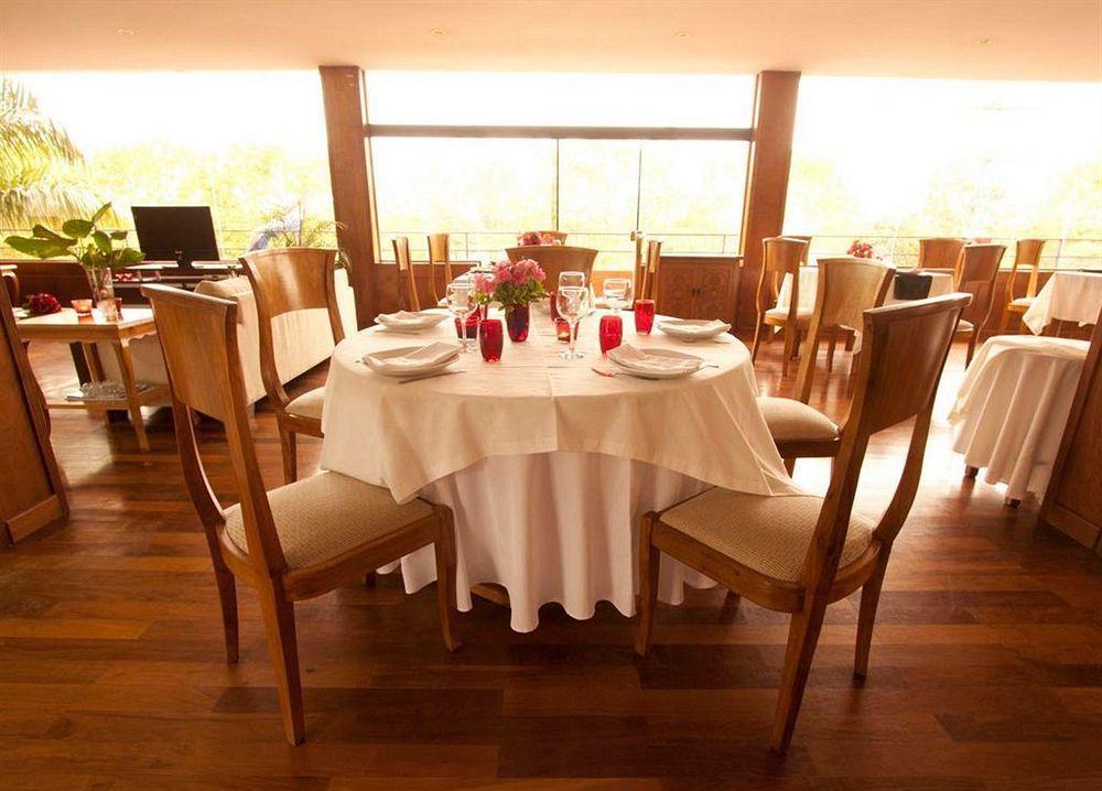 Terrazas Del Sol Apart-Hotel Lambare Екстериор снимка