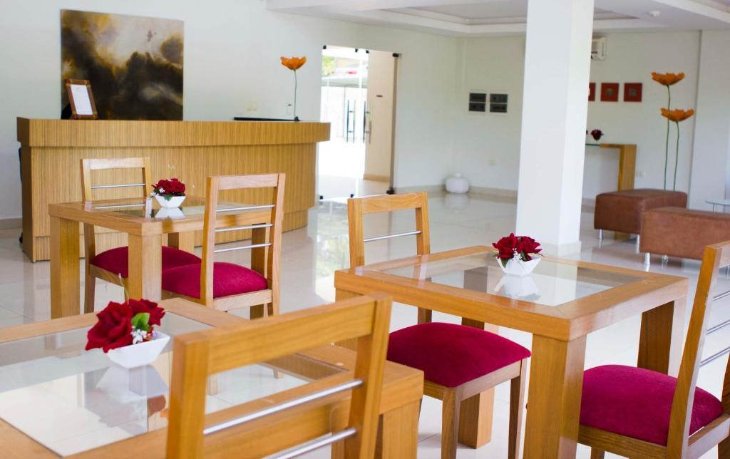 Terrazas Del Sol Apart-Hotel Lambare Екстериор снимка