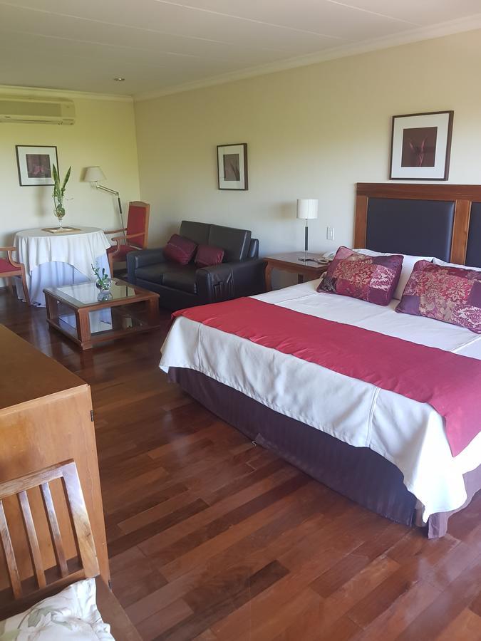 Terrazas Del Sol Apart-Hotel Lambare Екстериор снимка